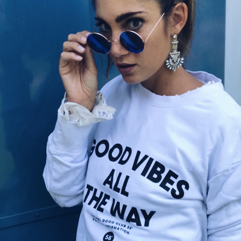 Statement pullover meets boyfriend´s wardrobe