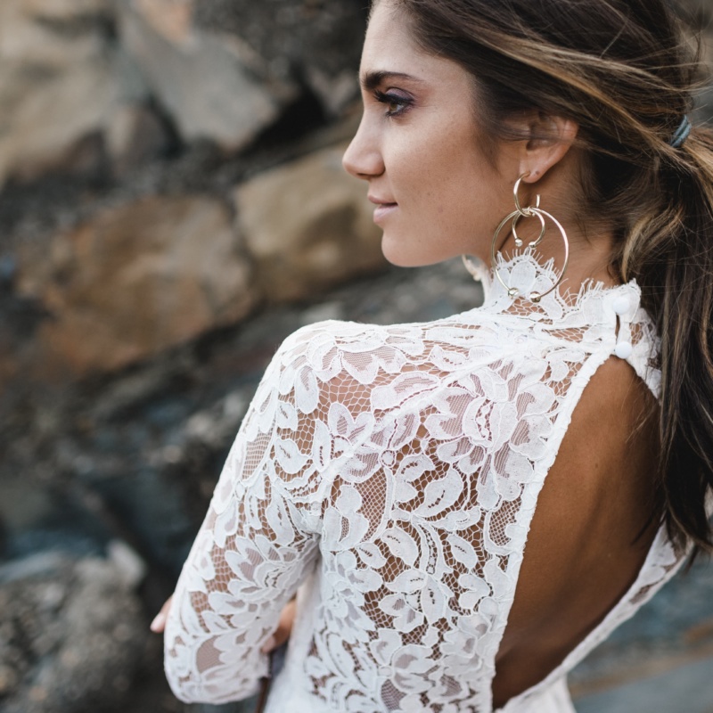 Sportsneakers mit Spitzenkleid