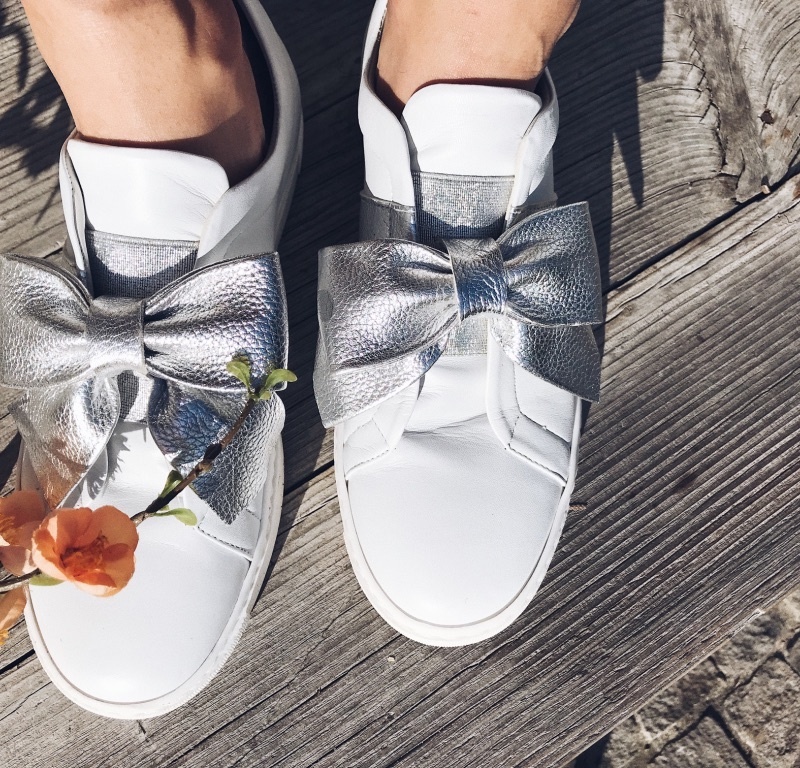 Ein guter Grund warum ein weiteres Paar weisse Sneakers nicht verkehrt sind